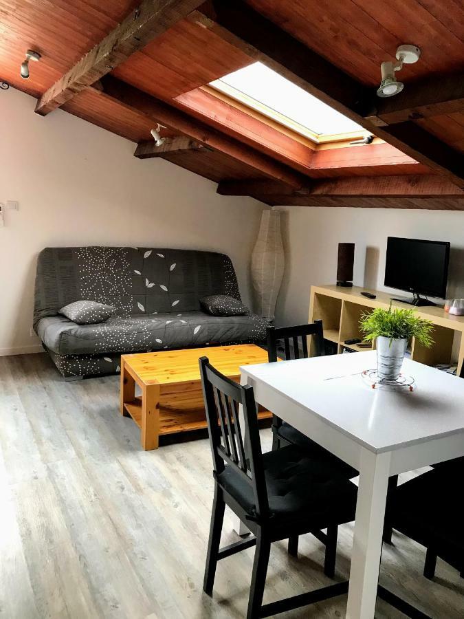 Gite De Larmonys Gigean Екстериор снимка